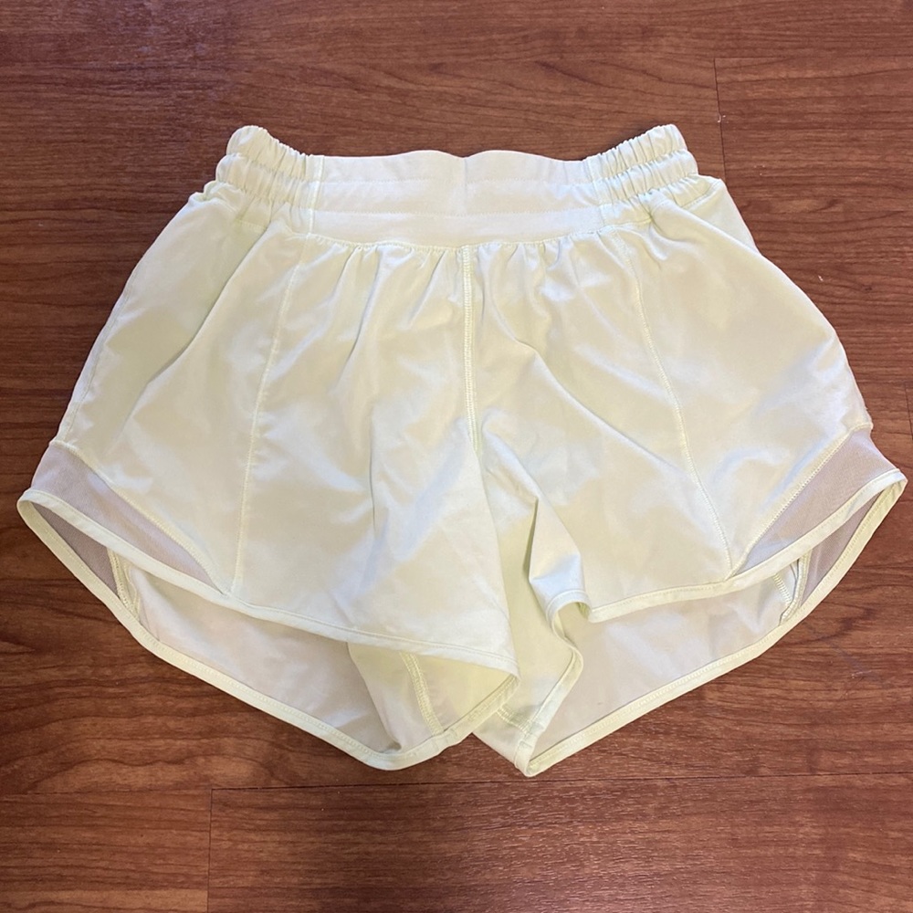 lululemon hotty hot 4” low rise